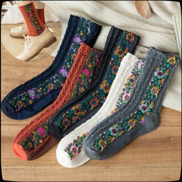 

Ladies ethnic palace socks pattern small floral tube socks winter retro cotton socks