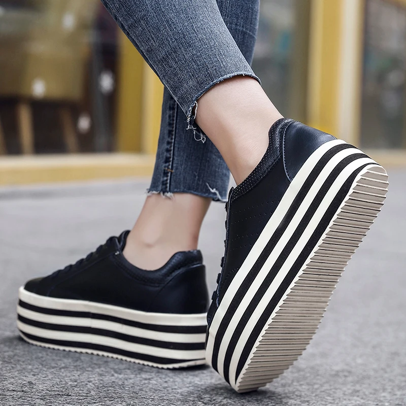 Женская Повседневная обувь зимние кожаные ботинки на рифленой платформе