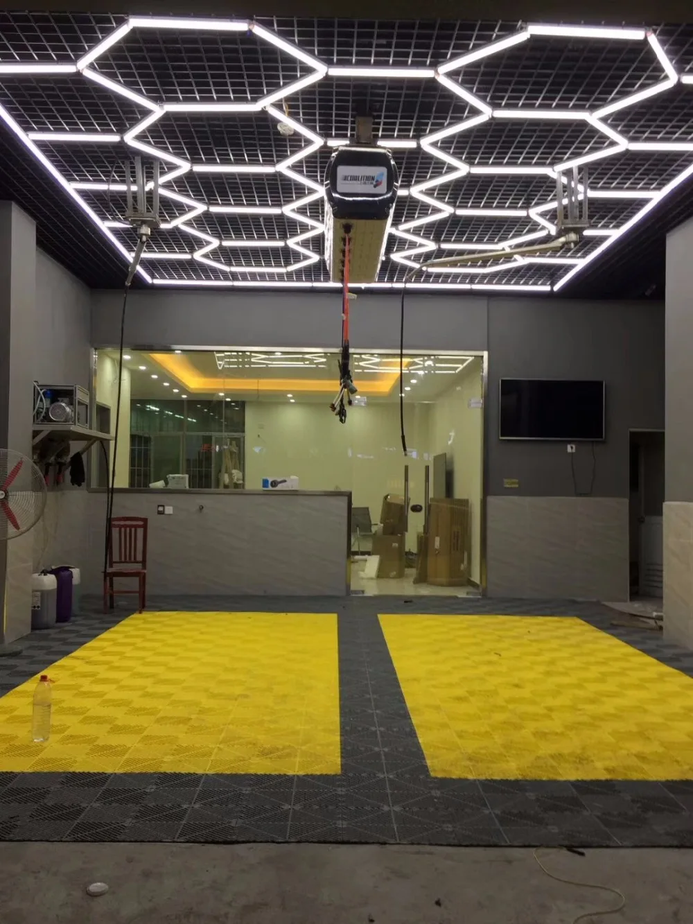 Фабричная лампа для украшения салона красоты| |