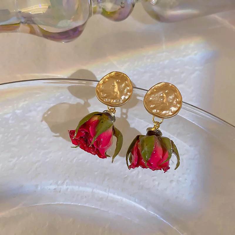 

VSnow Korean Vintage Eternal Red Rose Flower Dangle Earring for Women Textured Circle Geometric Gold Color Metal Earring Jewelry