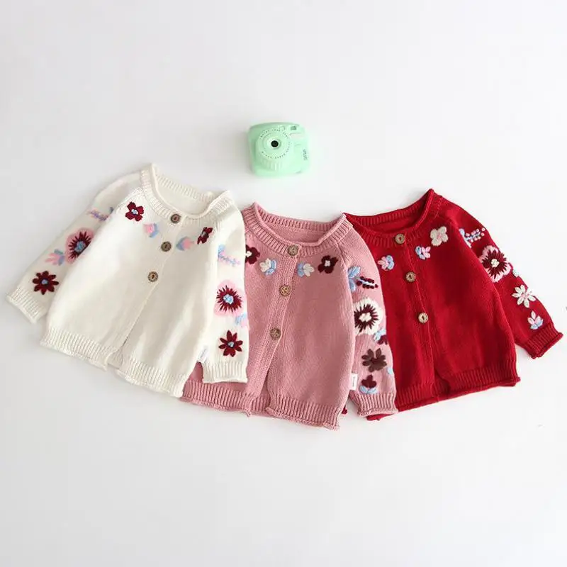 Осенний свитер с цветочной вышивкой для новорожденных девочек вязаный кардиган