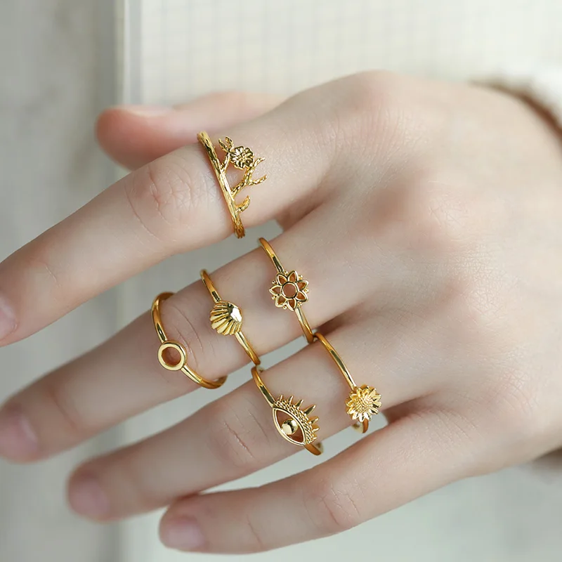 

Vintage Women Evil Eye Olive Branch Rings Lotus Flower Crown Fashion Ring for Women Female Geometric Finger Wedding Jewelry