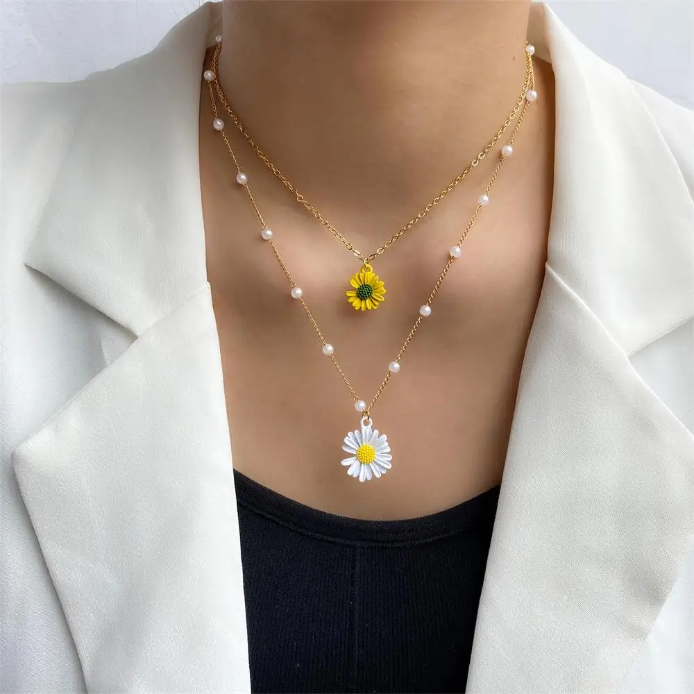Gold Color Layered Flower Pendant Necklace Women Bohemian Small Daisy Pearl Chain Collar Necklace Female 2021 BOHO Jewelry Gifts