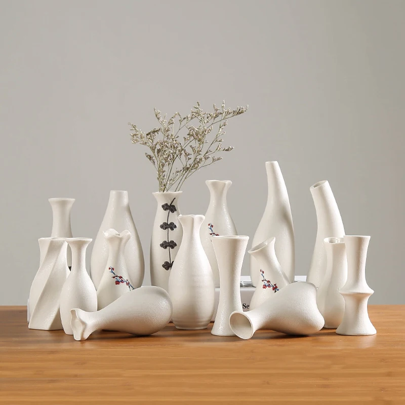Modern White Ceramic Vases Chinese Style Simple Designed Pottery And Porcelain Vases For Artificial Flowers Decorative Figurines