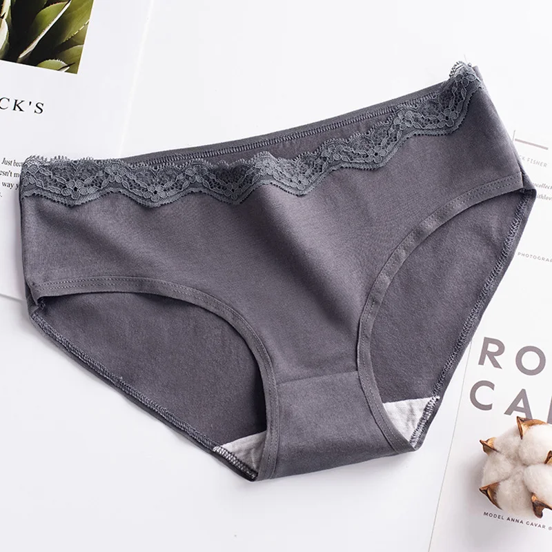 

Women's underwear fresh breathable new medium and low waist hip triangle lace underwear women