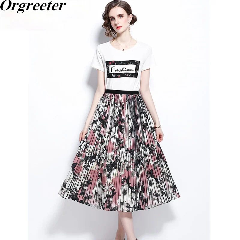 

Женский комплект из 2 предметов, хлопковая Футболка с вышивкой и надписью + плиссированная юбка макси с эластичным поясом и цветочным принто...