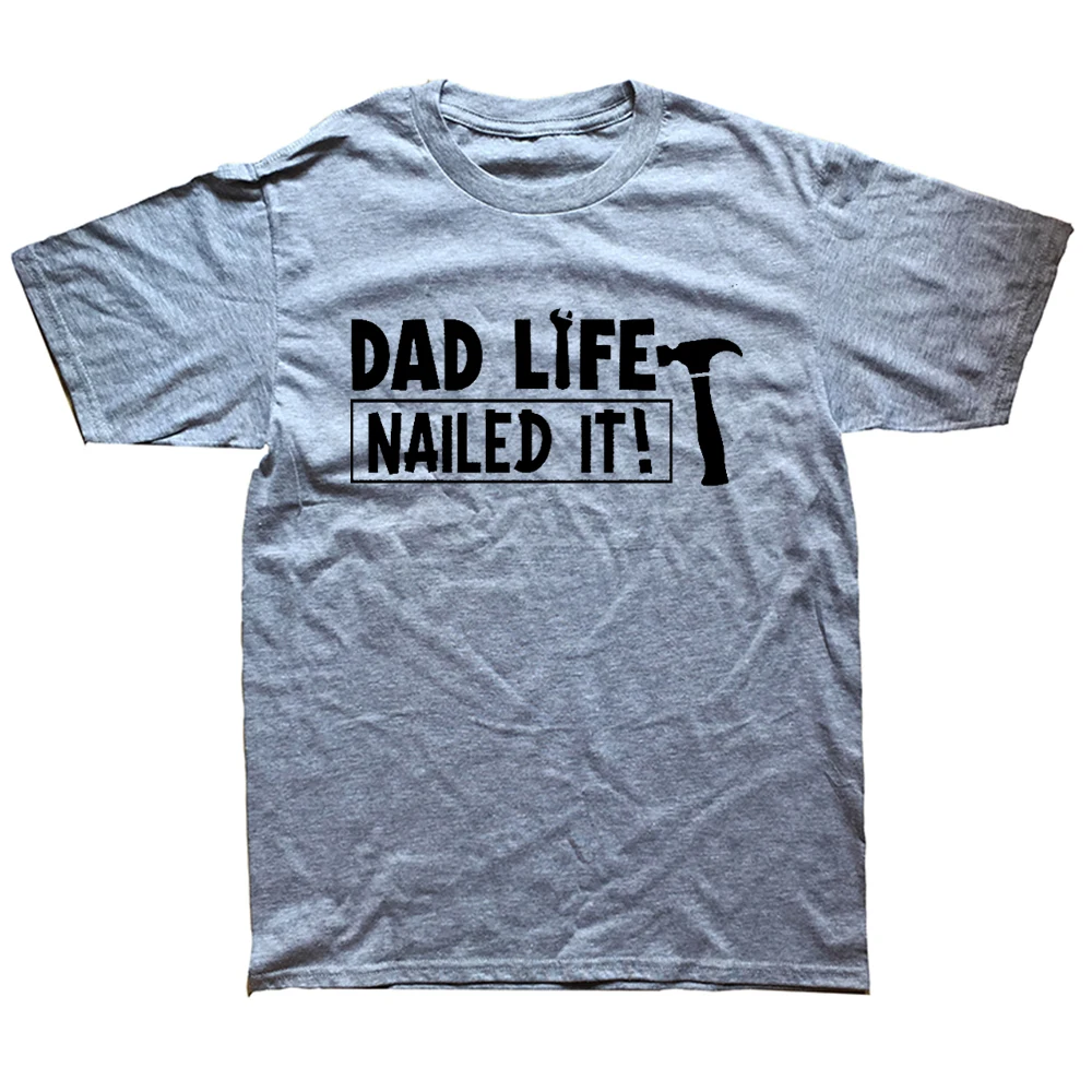 

Футболка мужская с коротким рукавом, круглым вырезом и принтом