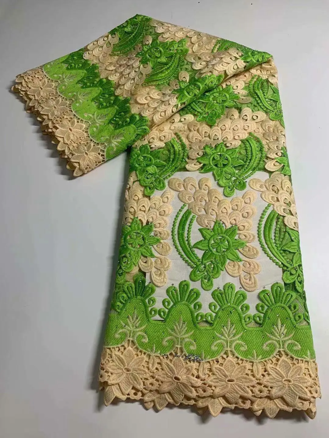 

2021 классическая элегантная вышитая ткань, новейшее Африканское французское Сетчатое кружево с множеством камней для свадебного платья ...