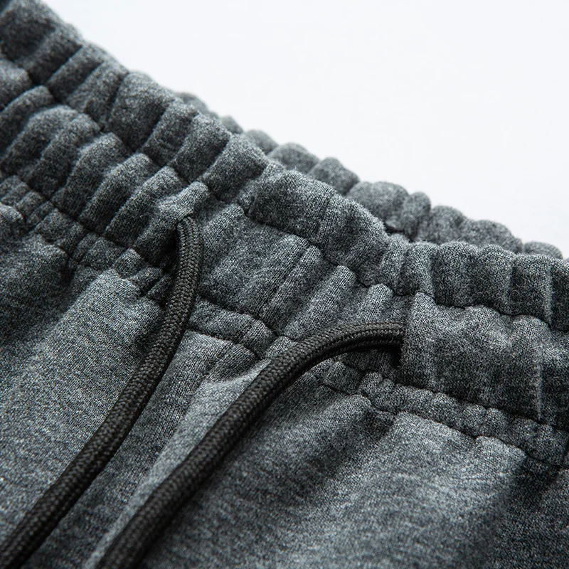 

2021 New Thickened Autumn And Sports Men's Trousers Casual Loose Winter Corset Plush Pure Color Basketball Pants Fashion