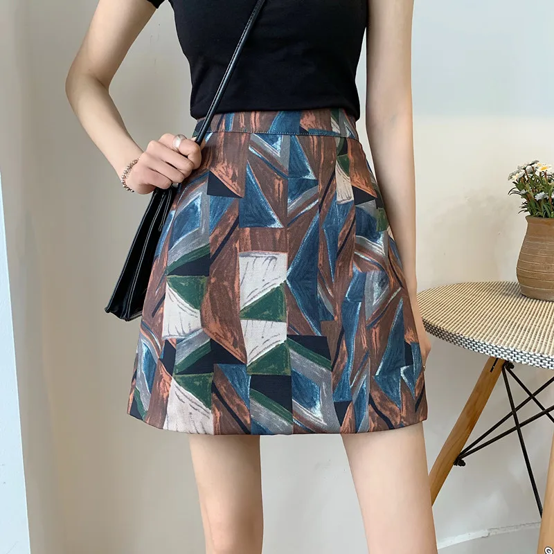Новинка весна-лето 2020 юбка с принтом в стиле ретро короткая на бедрах большого