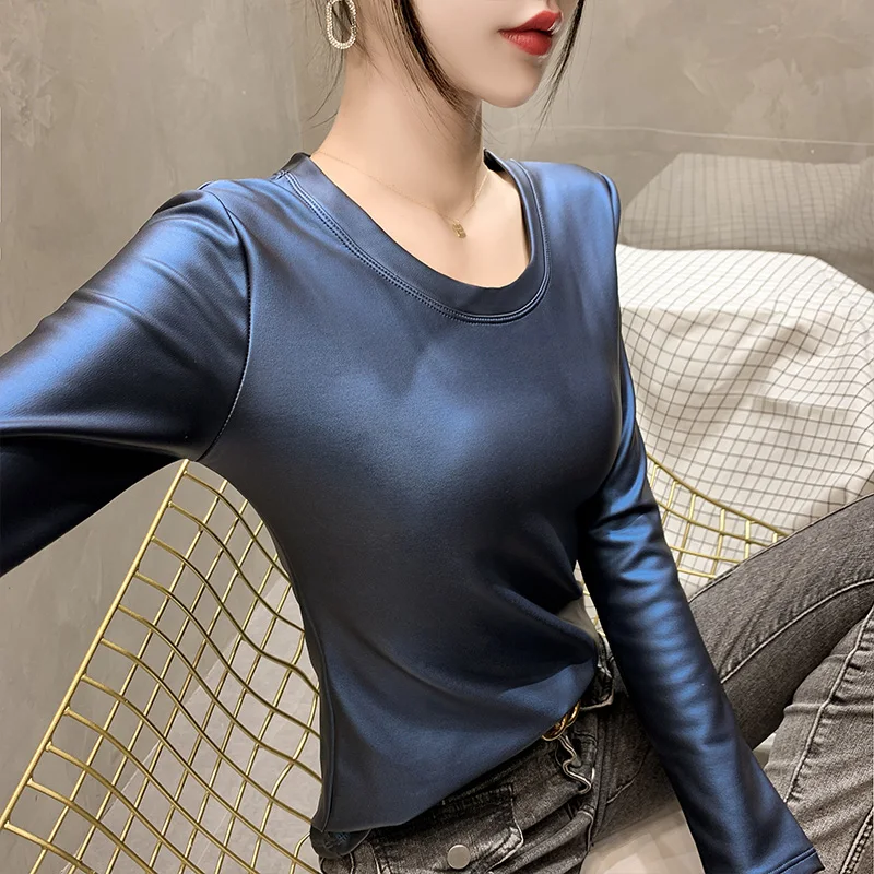

Warm Women's Leather Shirt Fall Winter Stretch Plus Velvet PU Leather Tops Women Tshirt Big Size 3XL 4XL Long Sleeve Top T-shirt