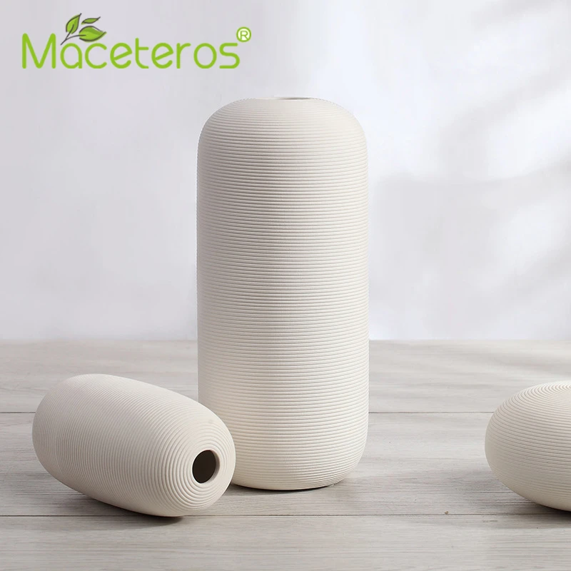 Ваза керамическая в современном креативном стиле простой орнамент для цветов