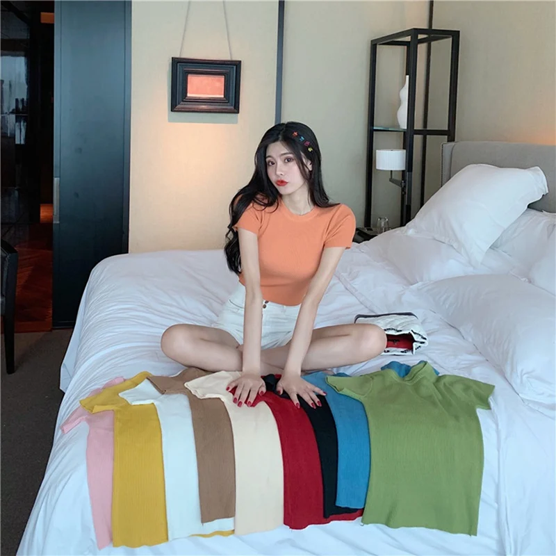 Летняя женская трикотажная футболка с коротким рукавом шикарная однотонная