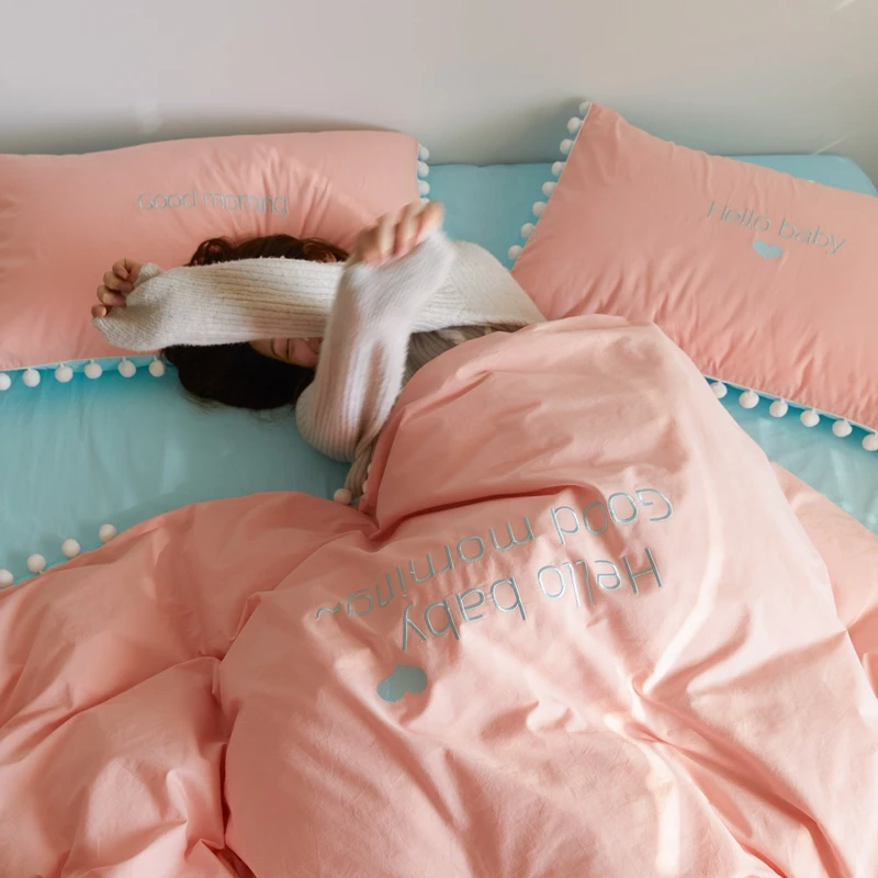 

Fresh Color Bedding Set King Twin Duvet Cover With Ball Decor Washed Cotton Solid Gril Bedclothes Flat/Fitted Sheet Home Textile