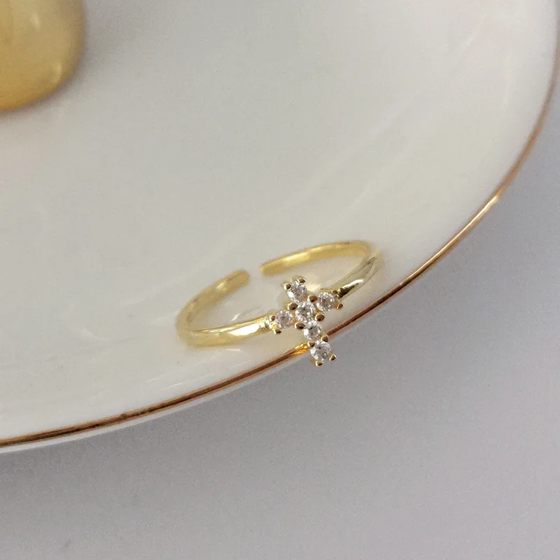 

Cute Female White Crystal Stone Ring Charm 100% Real 925 Sterling Silver Engagement Ring Gold Cross Open Wedding Rings For Women