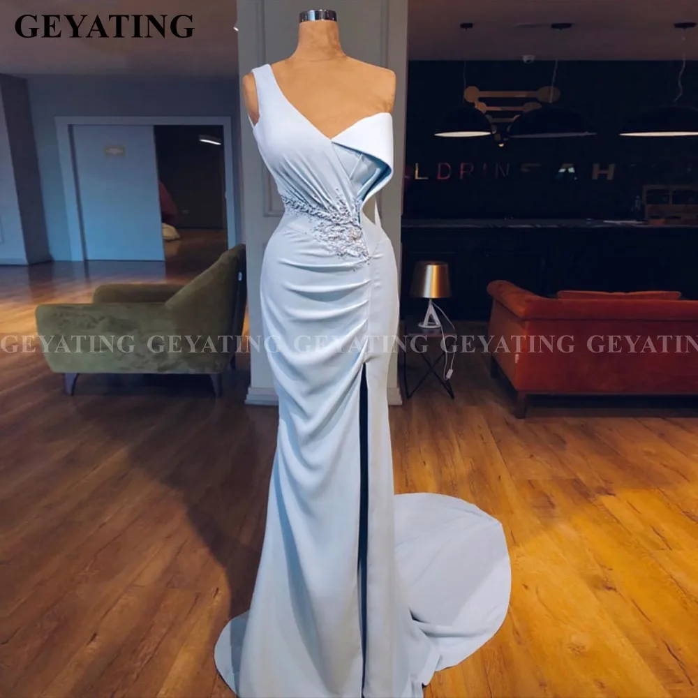 Женское длинное вечернее платье со шлейфом элегантное с одним открытым плечом