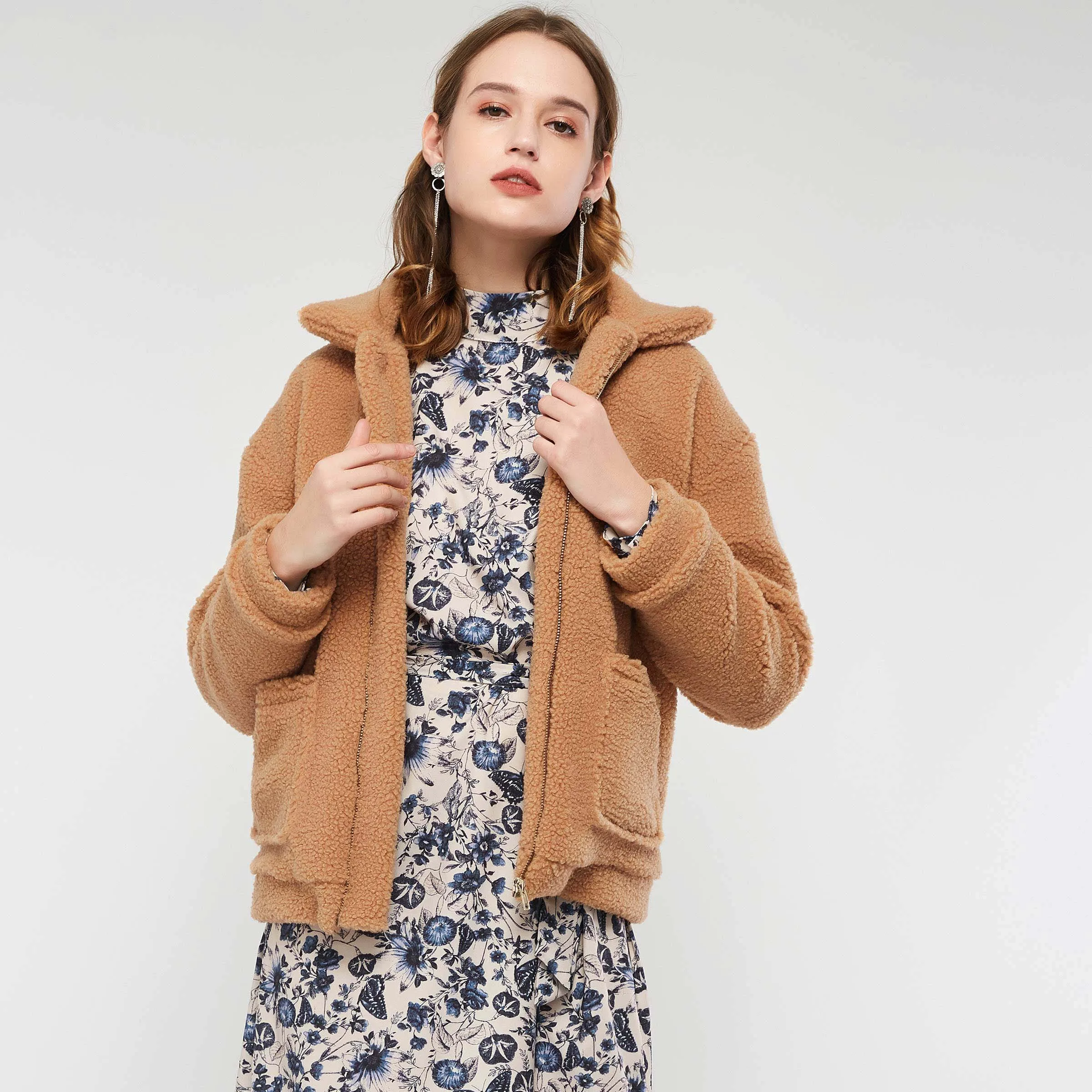 Зимние женские коричневые плюшевые флисовые куртки толстые теплые карманы