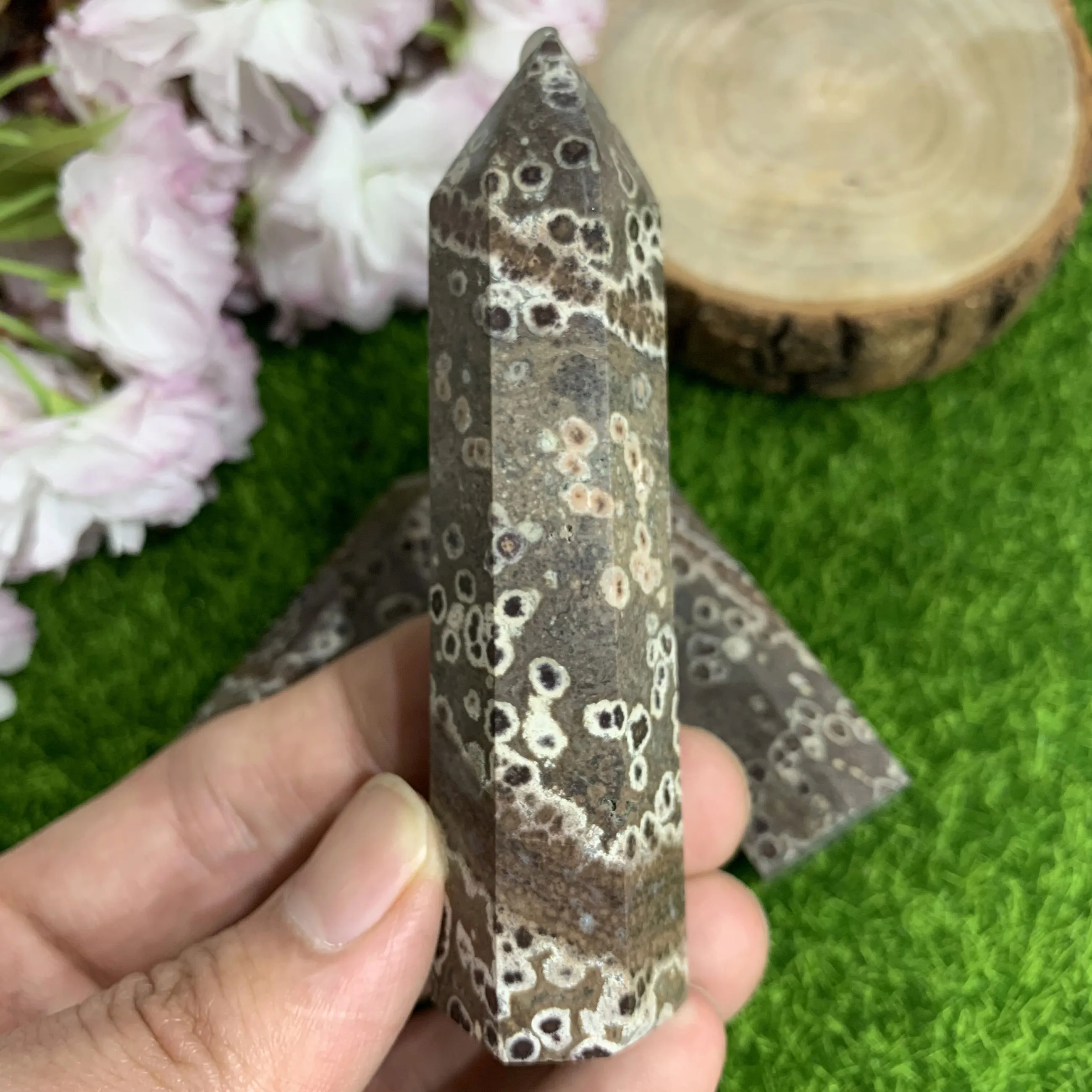 

Natural Crystal Coral Jade Quartz Wand Healing Stone Hexagonal Prisms Obelisk Reiki Energy For Home Decor Gift