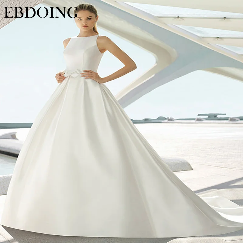 

Ball Gown Wedding Dress Sleeveless O-neck Neckline Vestidos De Novia Backless Chapel Train Plus Size Wedding Gown Bride Dress