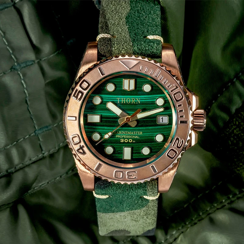

Shirryu Men's Dive Watch Sapphire Crystal Green Dial CuSn8 Bronze Case 200M Water Resistance NH35 Automatic Movement Men's Watch