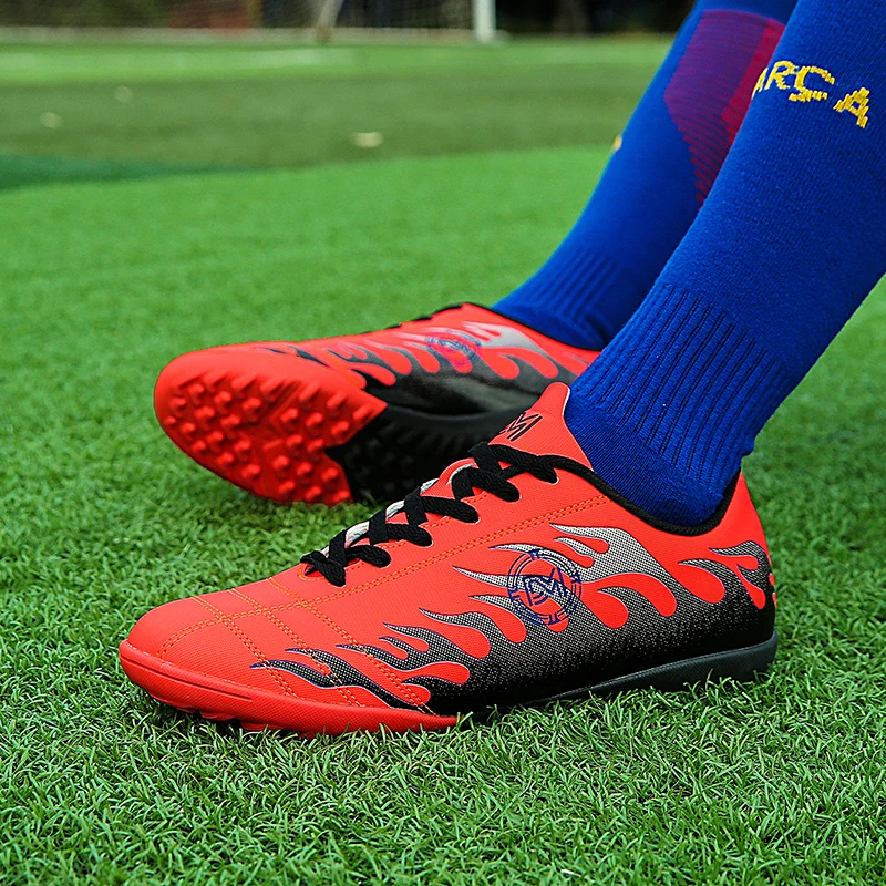 

2021 Latest Men's Football Shoes Parent-Child Training Football Shoes Couple Long Nail Broken Nail Sports Shoes 33-44 Size