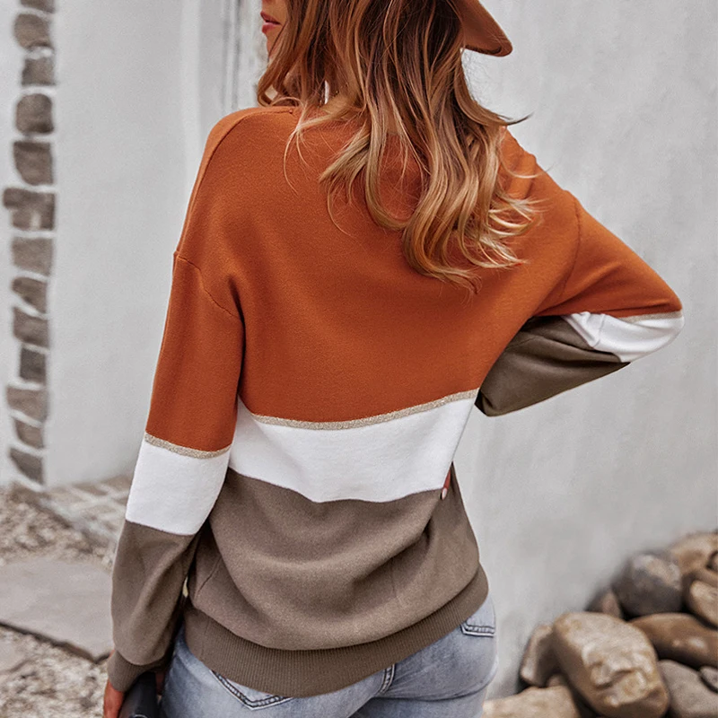 Женский свитер в полоску с длинным рукавом и V-образным вырезом |