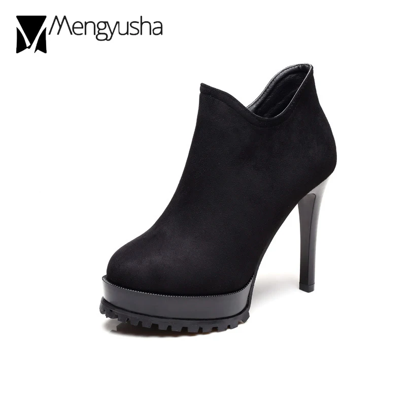 Новинка Дизайнерские ботильоны из флока на платформе Женские блестящие заклепки