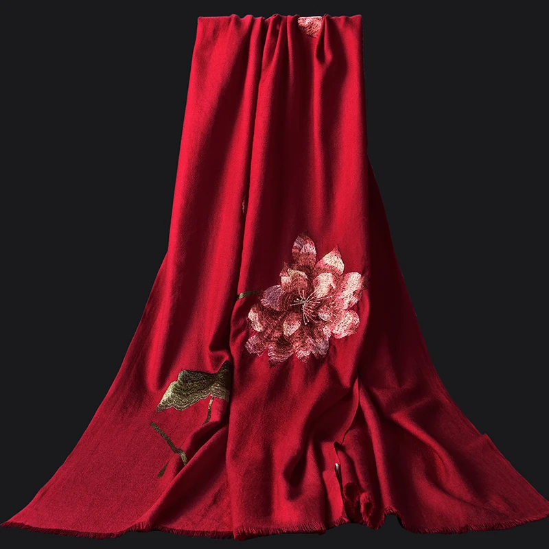 

Шерстяной шарф с вышивкой для женщин, зимняя теплая шаль в форме лотоса, шарфы из 100% чистой шерсти, кашемировые пашмины для дамское пончо, Пл...