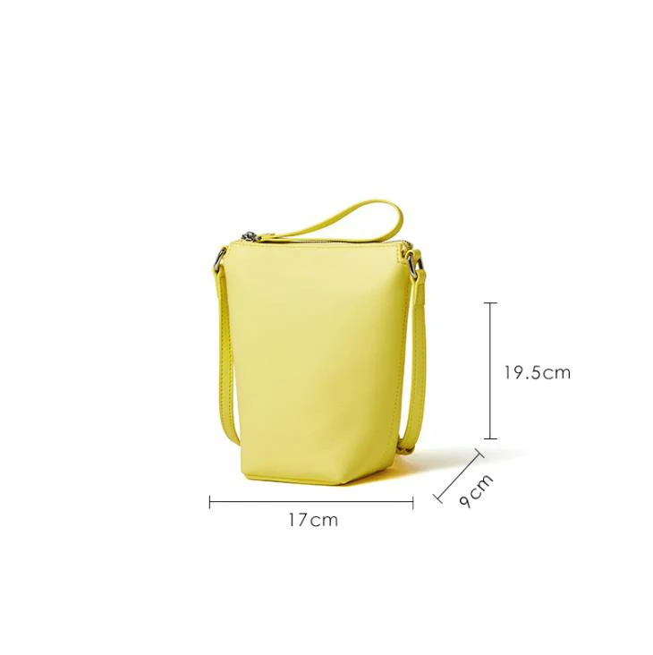 

The new leather bag for women in 2021 is fashionable and simple, mini niche design, mobile phone bag, one-shoulder cross-body ba