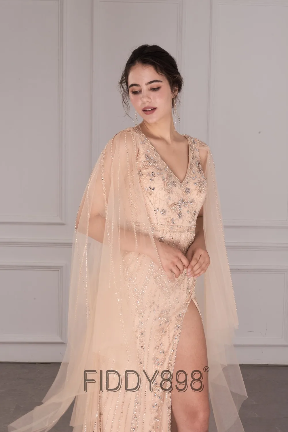 Crystal Diamond Dress Split Side Sequins Beaded Prom Gown 2020 For Girls Cap Sleeves Long Champagne Gown Party Vistidos De Gala