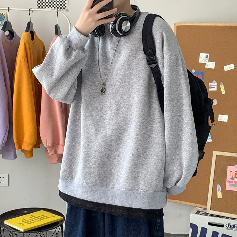 

Hoodies & Sweatshirts