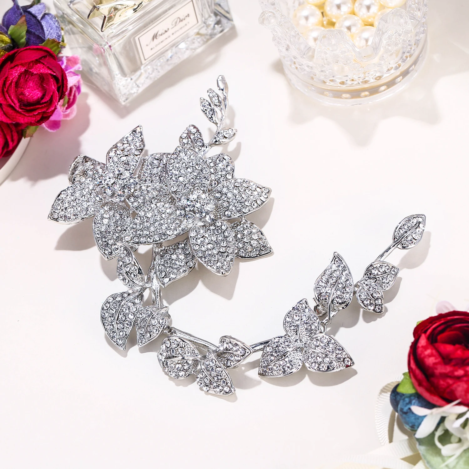 

Брошь-цветок для женщин, брошь с кристаллами