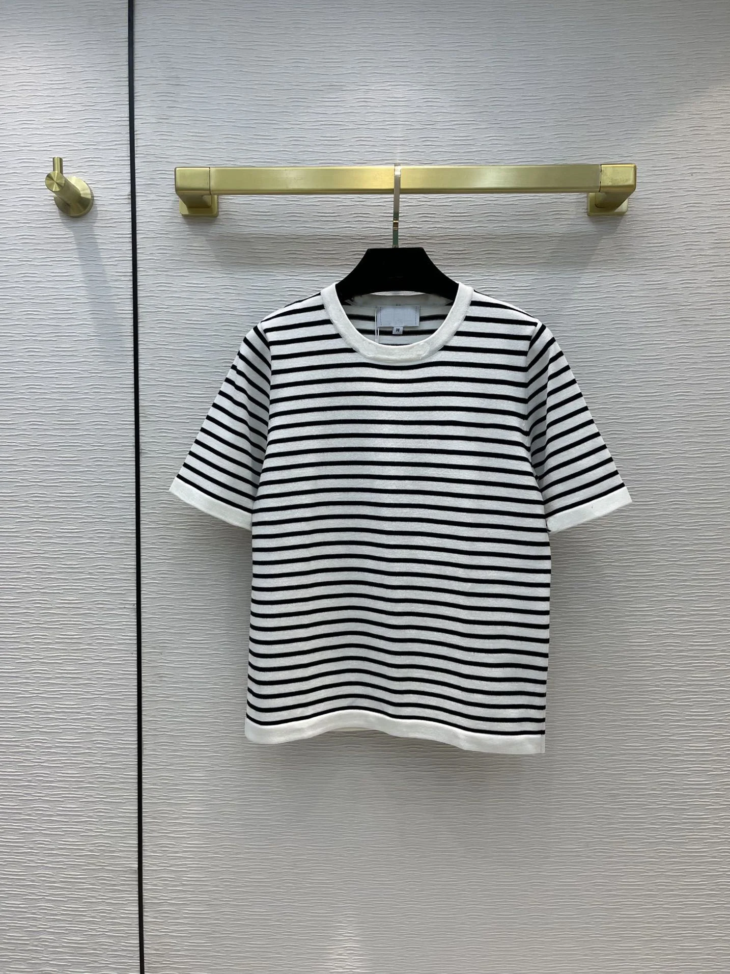 

Футболка женская классическая с коротким рукавом, Свободный Вязаный топ в полоску, в стиле кэжуал, белый и черный цвета, лето 2021