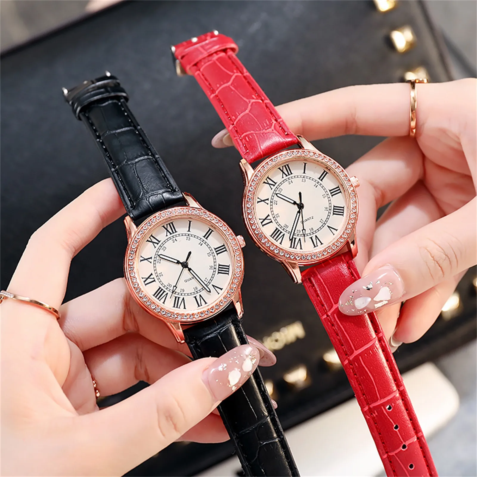 

Ladies Diamond-Studded Luminous Retro Female Watch Belt Rhinestone Quartz Watch Luxury Waterproof Casual Universal Wristwatches