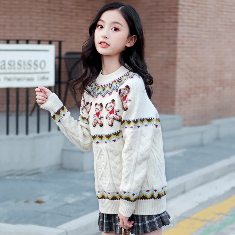 

2020 autumn new children's Cartoon Bear twist Sweater Girl's round neck long sleeve Knitted Top
