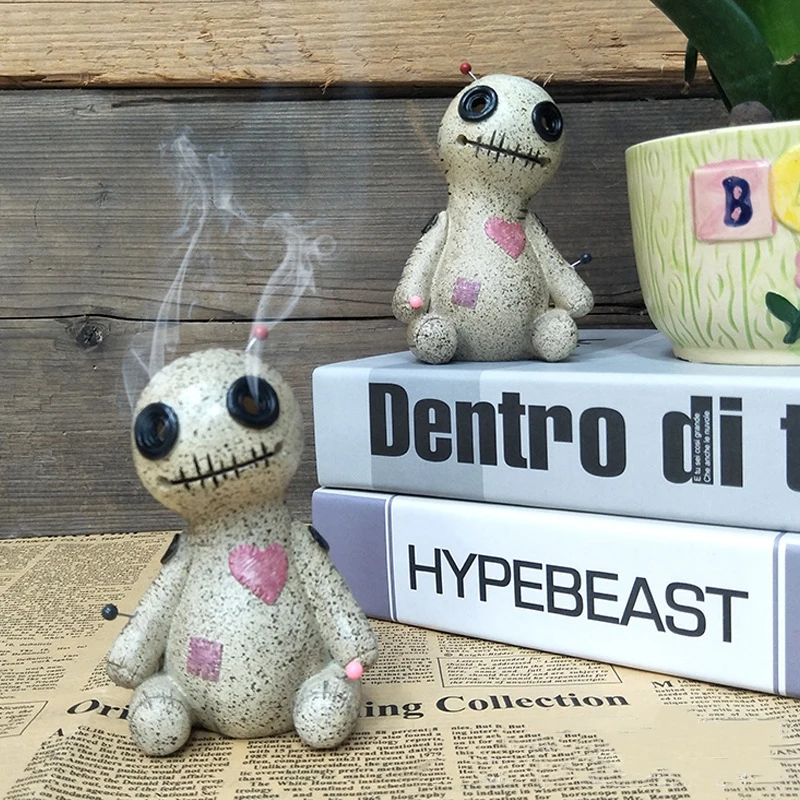 

Voodoo Doll Incense Burner Incense Cone Holder Fragrance Aromatherapy Smoke Censer Desktop Ornament Resin Home Office Decoration