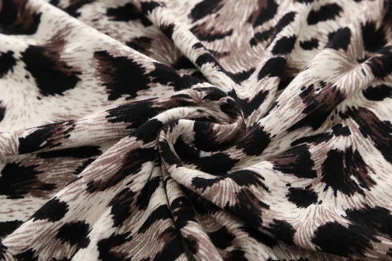 Новинка 2020 года Сезон весна-лето Модели Цельнокроеная одежда с короткими