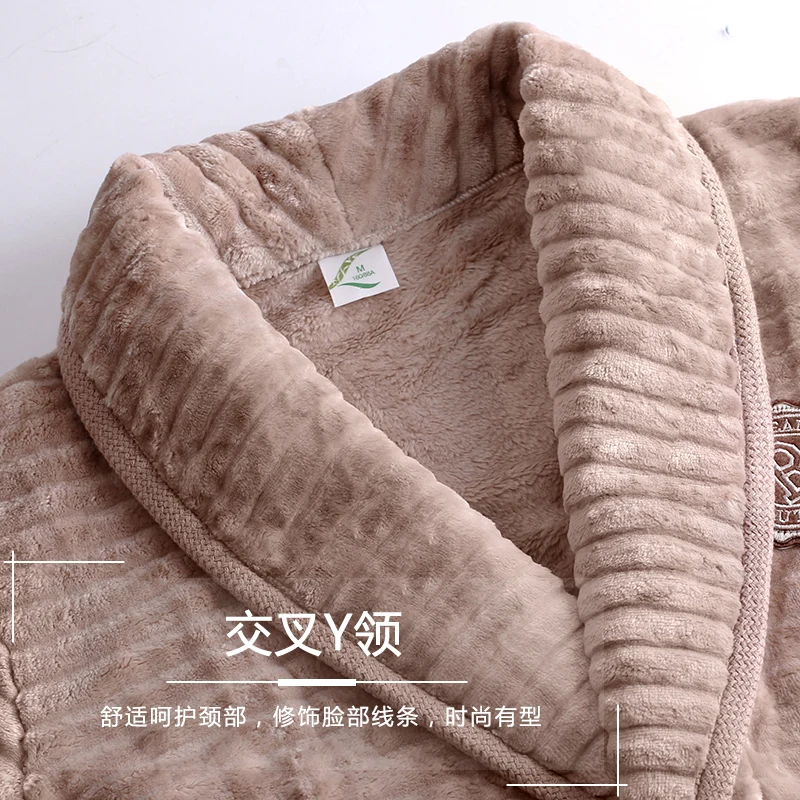 Womens Robes In Winter Soft and Warm Flannel Striped Plus Size Turn-down Collar Pocket Loose Weight Long Bathrobe Robe for Women | Женская