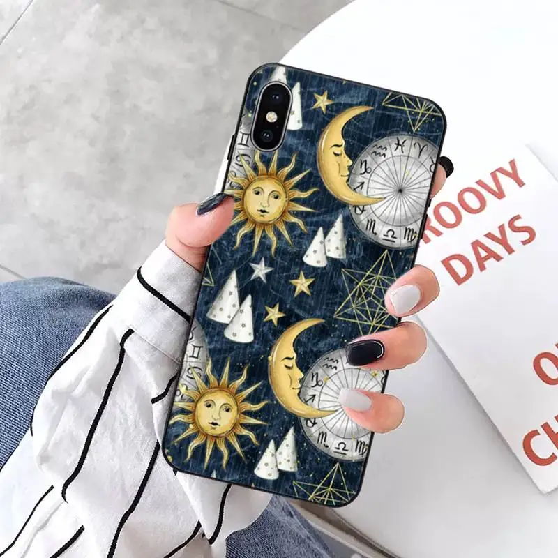 

Cute Cartoon Pug Animal Yoga Phone Case for iPhone 11 12 pro XS MAX 8 7 6 6S Plus X 5S SE 2020 XR mini