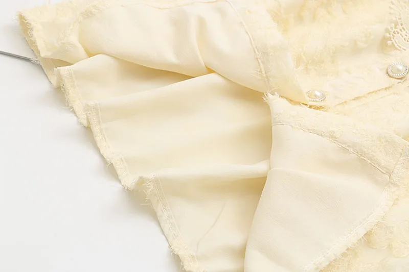 

Lace Patchwork Women Blouse 2021 Spring Office Lady Plus Size O Neck Long Sleeve Shirt Different Buttons Chemise Femme