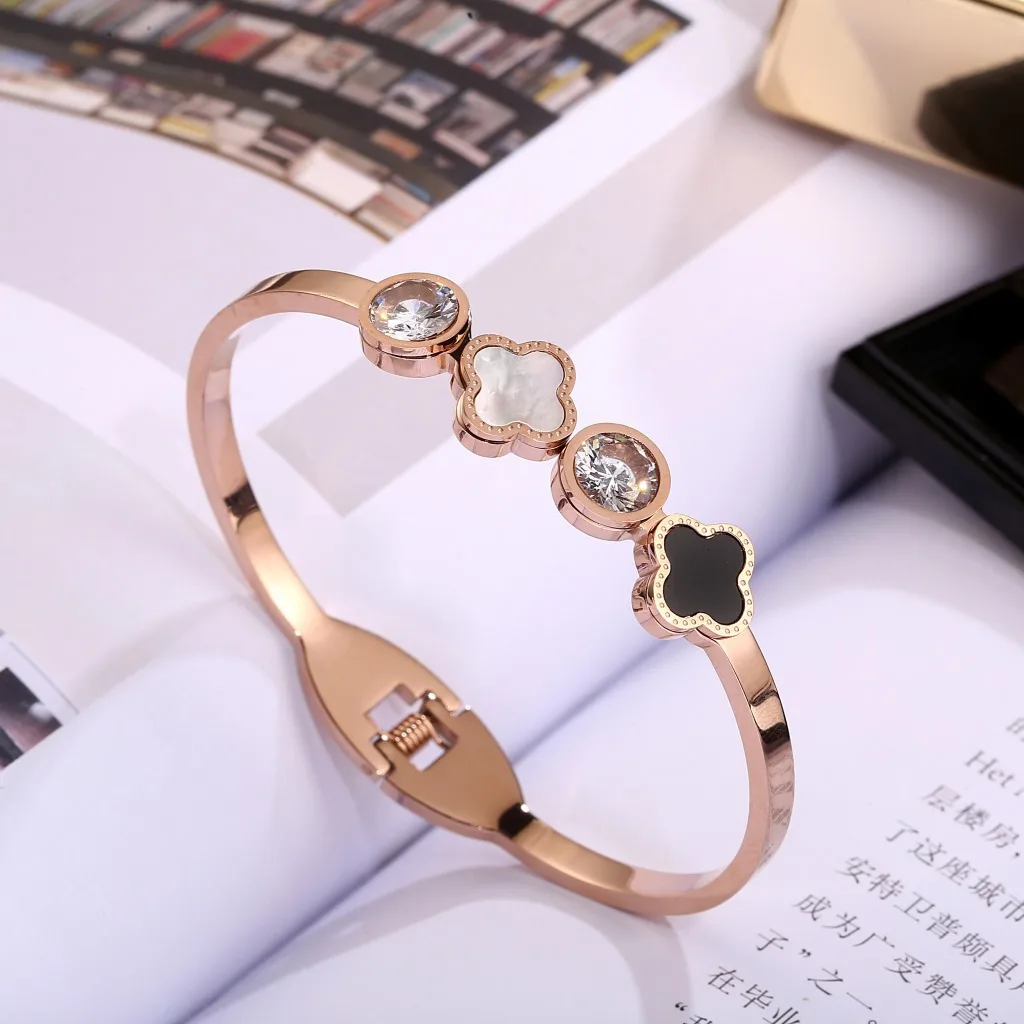 

New Titanium Steel Rose Gold Bracelet Female Jewelry Simple Lucky Four-leaf Clover Clover Bracelet Medallion Charm Bracelet