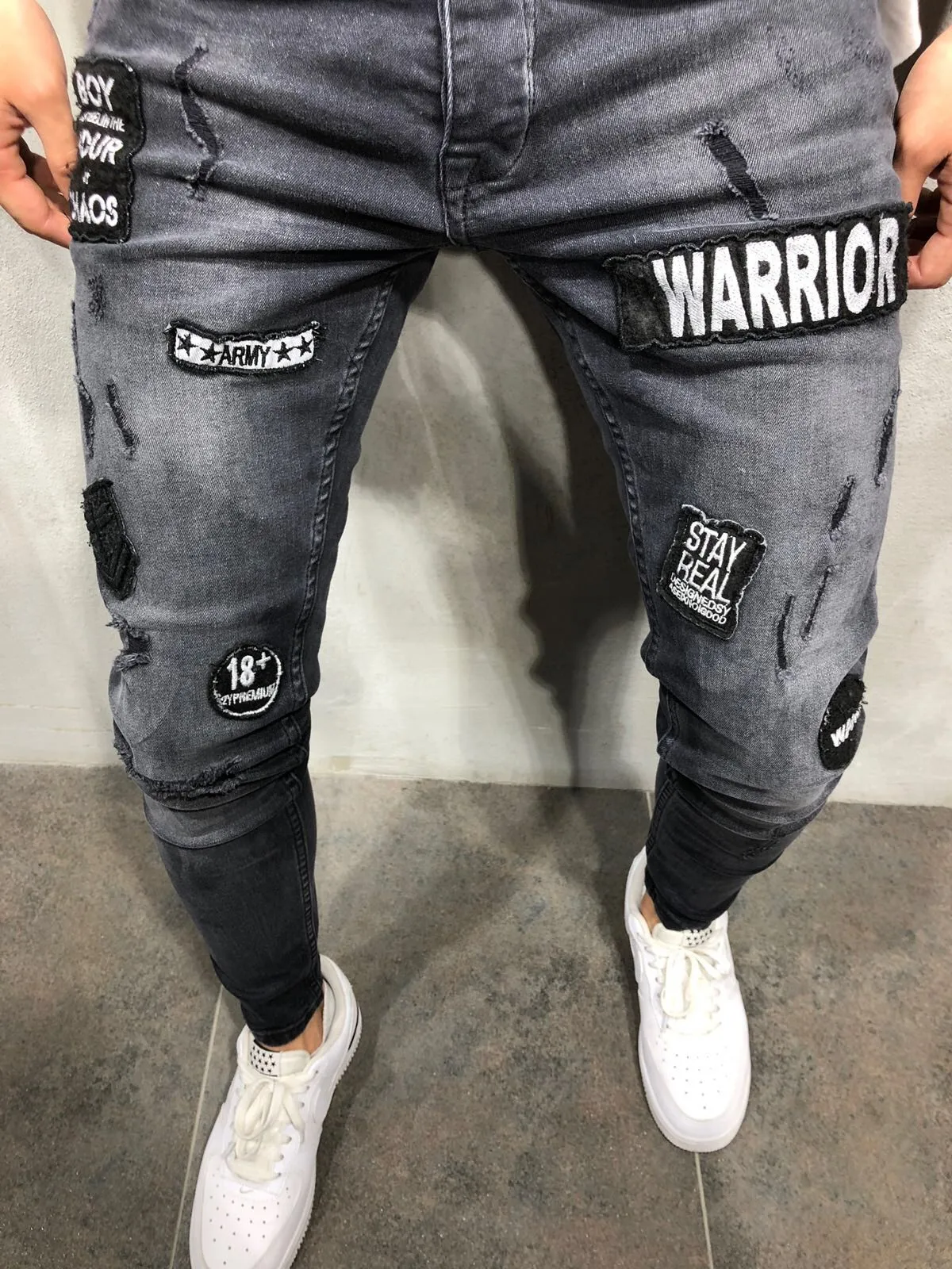 

New Fashion Men's Hole Style Embroidery Jeans Teens Male Hip Hop Slim Fit Men's Jeans Pants Trouser Letter Print