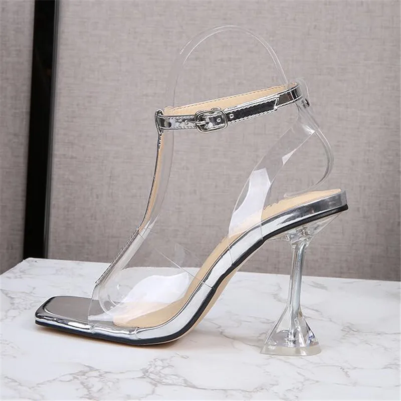 Новинка женские босоножки в красном цвете привлекательные модные туфли