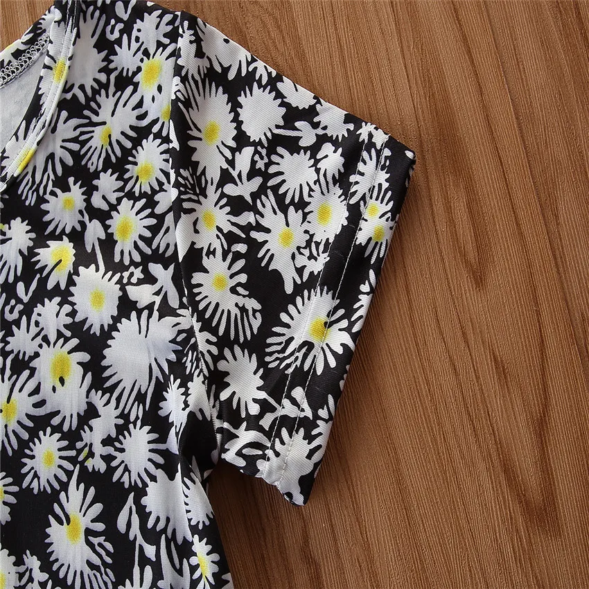 

Wholesale Fashion Girls Short Sleeve Boutique Outfits Flower Printed Children Clothes 2pcs Kids Clothing with Flared Pants