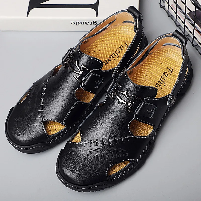 

New 2021 Casual Flat High Quality Men Wear-resistant Simplicity Luxury Sandy Beach Men's Sandals Soft Flip Flop Fashion Designer