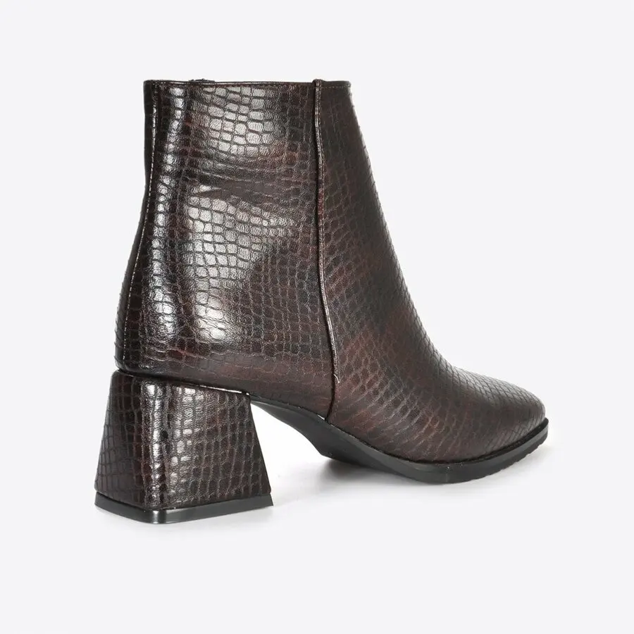 

Women Boots Mink Shoes Women Brown Snake Boot Vzn20-006K