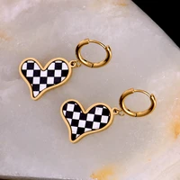 2021 newest fashion stainless steel gold color black heart drop earring simple atmosphere titanium steel gift for woman jewelry