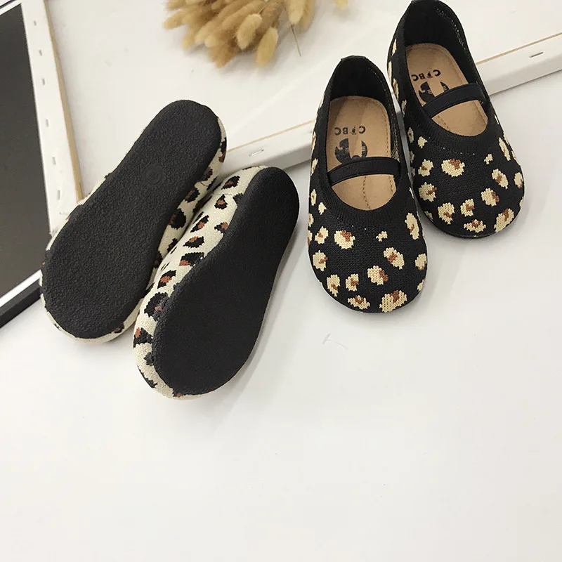 Обувь для маленьких девочек WLG демисезонная детская обувь бежевого и черного