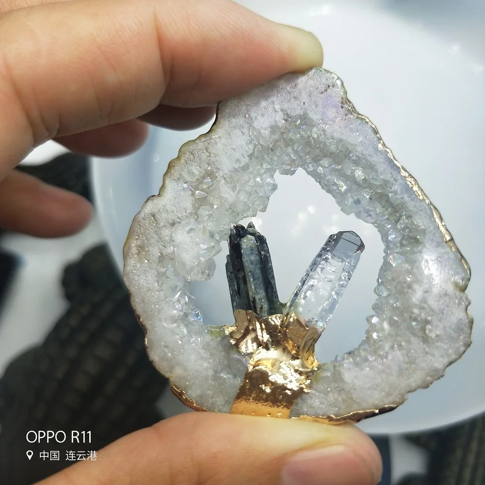 1 шт. Geode персонализированные неправильной формы Рок Кристалл инкрустация Кристалл Geode кулон Модные ювелирные изделия