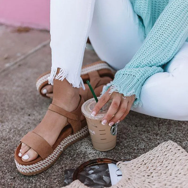 

Women's Shoes